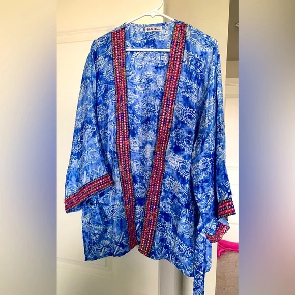 White Waves Silk Blend Kimono Cardigan - One Size NWOT 🌴